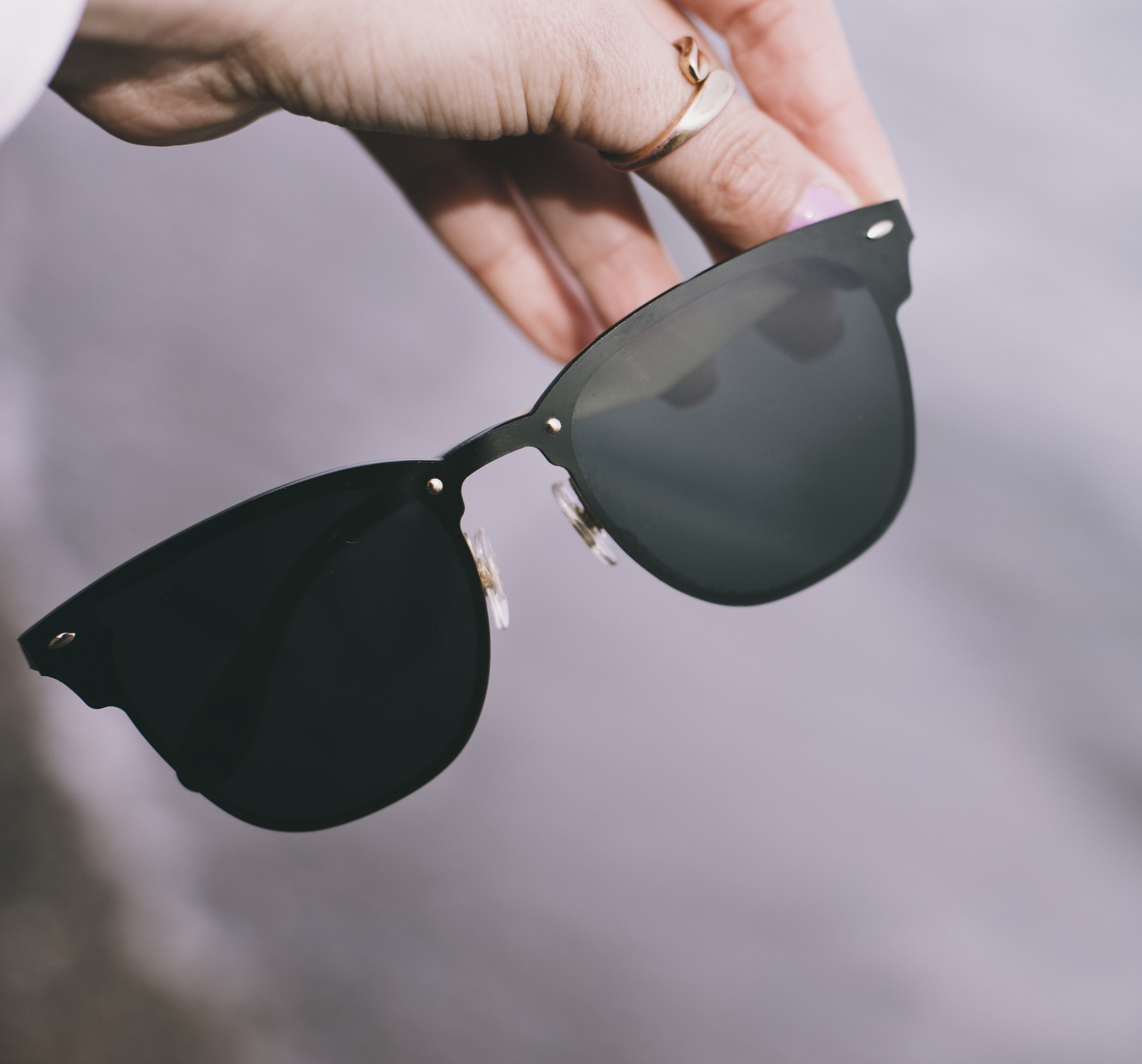 What Is an Anti-Reflective (AR) Coating? Everything You Need to Know